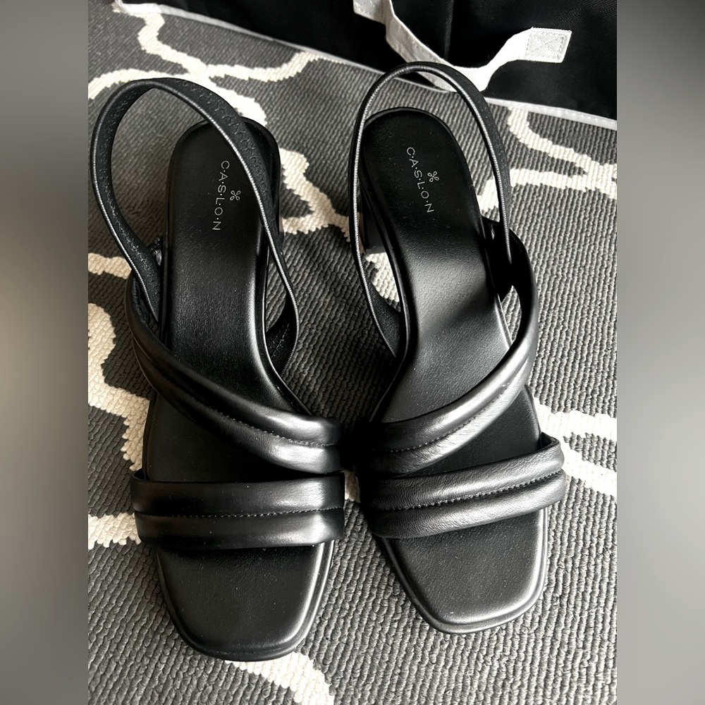 Never Worn- Calson Black Leather Sandals